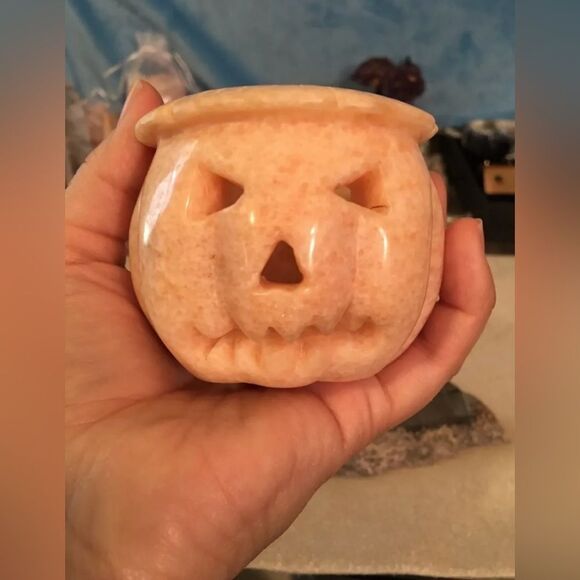 Hand Carved Sunstone Jack-o-lantern Pumpkin Crystal Candle Holder 358g - Picture 5 of 9